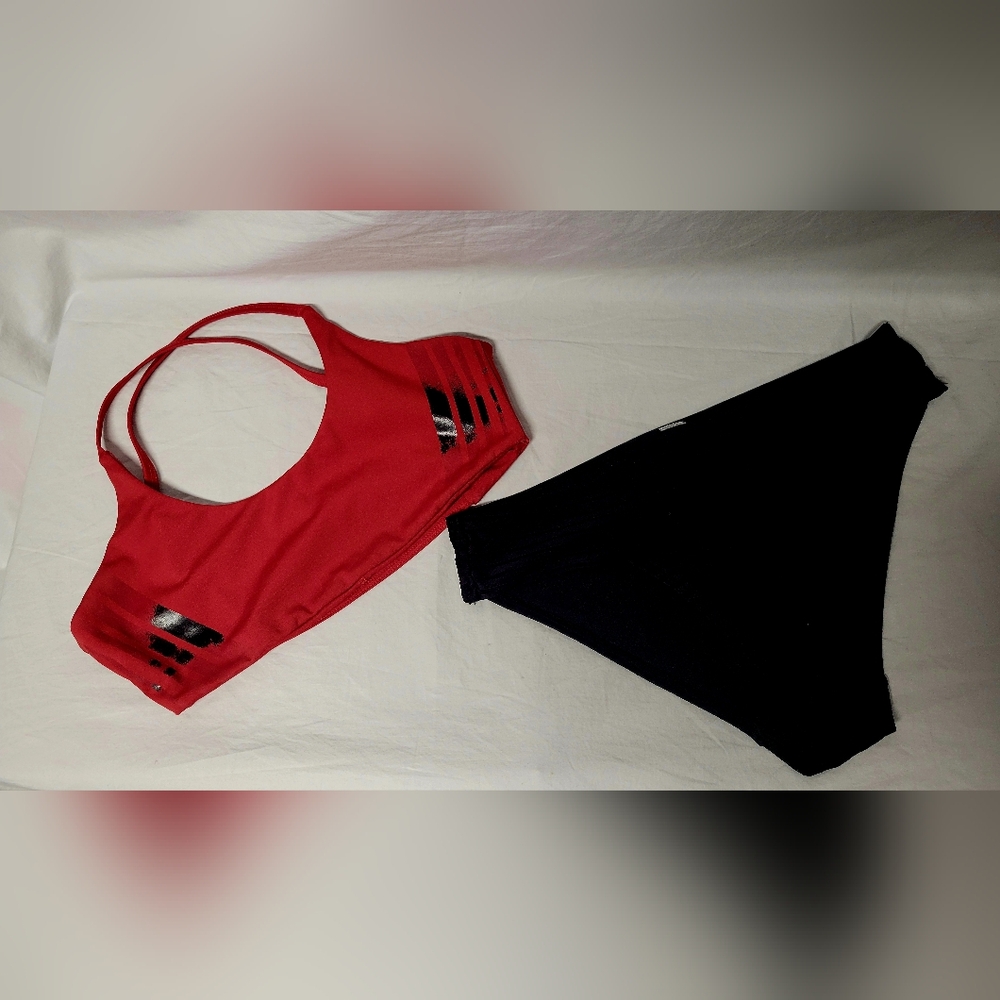 BirdieBee Sports Bra/Swim Top with Black Bottoms